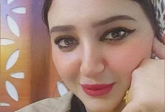 أنا في ذمة قلبك غصن …