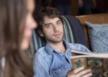  زعِــــمــــت لــــيـّـــلـــى …