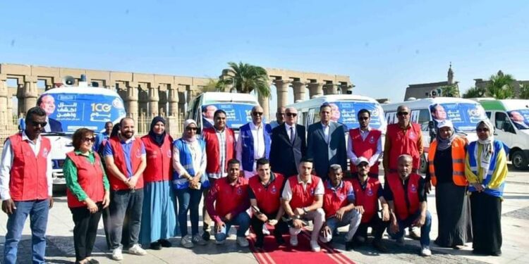 تدشين مبادرة ١٠٠ يوم صحة اليوم من أمام ساحة معبد الأقصر.
