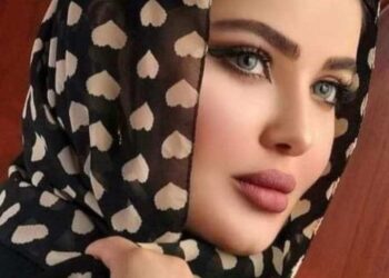 أتبدى  من شفاهي