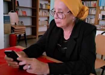 في كل يوم يترجل فارس