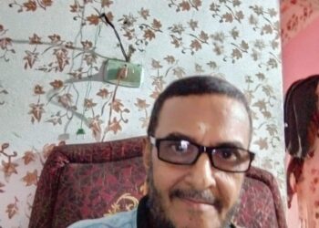 إمرأة دخلت في عمق اللغز …