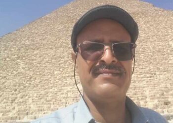 وثبت نحوك مشتاق الخطى فثبي …