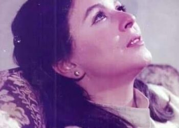 تخلص حكاوى و تبتدى …