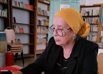 الرَّاقِصَان بالصّالة …