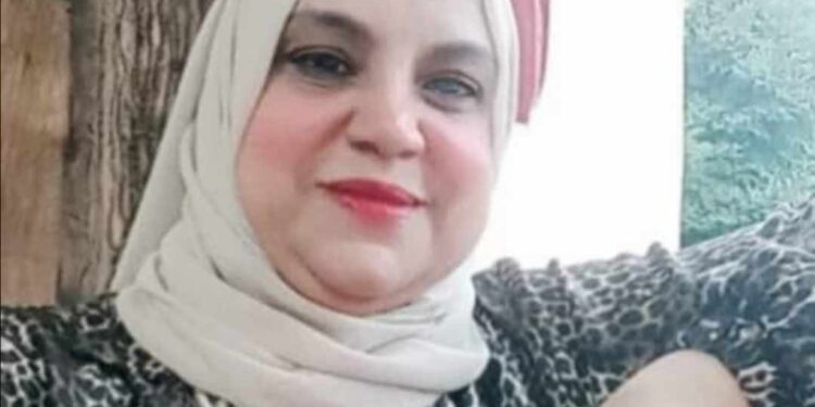 وبتعكز علي الأيام …