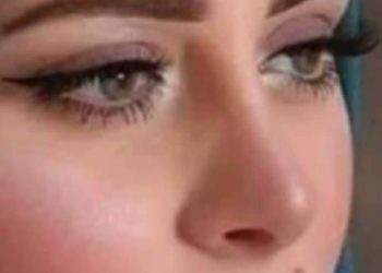 عينيكِ معبدِي …