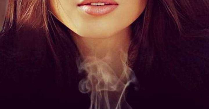 امرأة ذات طعم ورائحة القهوة