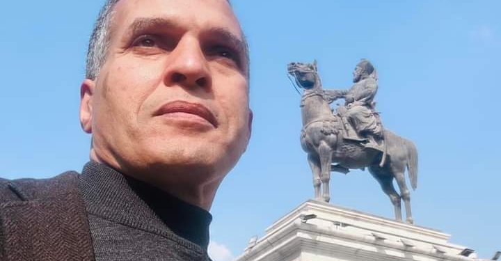 بَعْدَ اليَمِّ قبْلَ الطُّور