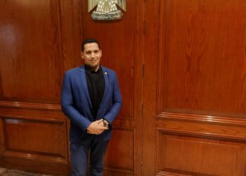 من سيحكم العالم (الصين ام الولايات المتحدة الأمريكية)