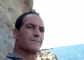 عندما تجوع العصافير