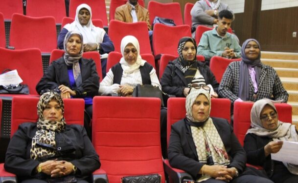 الندوة العلمية ” نحو مستقبل أفضل للشباب اقتصاديا ” 