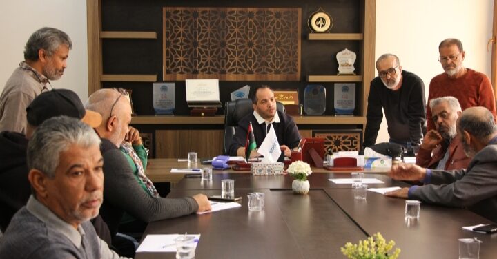 اجتماع مدير قناة ليبيا الوطنية بنغازى برؤساء الأقسام