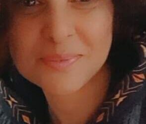 إيَّاكَ أن تُحبَّ امرأةً أكثرَ منّي