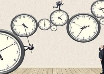 “عجلة الزمن” …