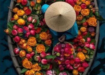 للعبور ألف سفينة …