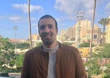 رجلٌ مَسْكُونٌ بالنّاسِ …