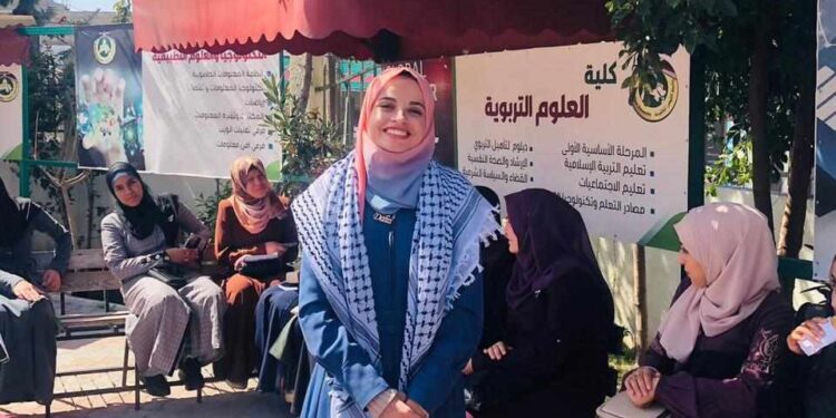 الغَرِيبُ …