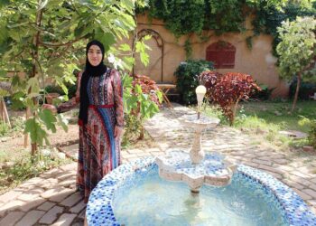 العقوق ونهب الحقوق