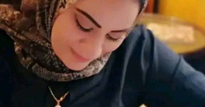 أَستيقِظُ رماداً