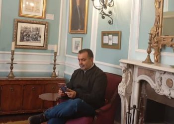 لن أعبر دون همسة