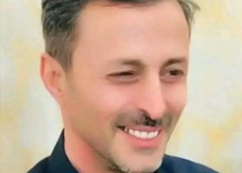 أسمعُ، أرى، أتكلَّمُ …