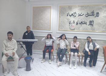 معرض الفن التشكيلي بدار الفنون الڨطار