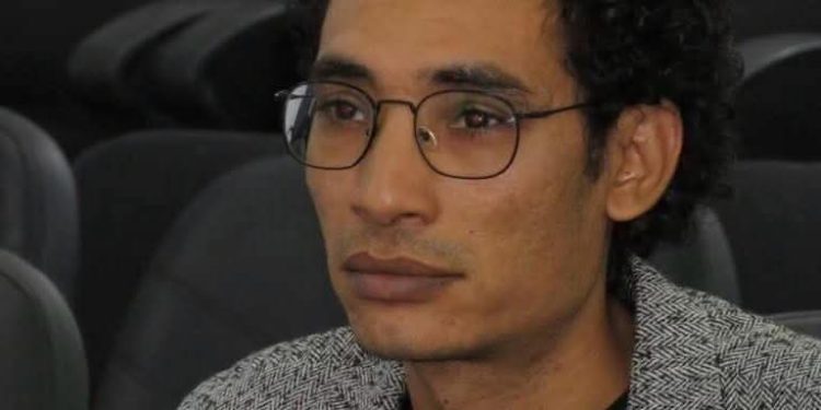 حسن عامر يكتب أزعجنتي العصافير 