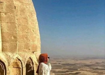 وأنا أتسكّع في شوارعك