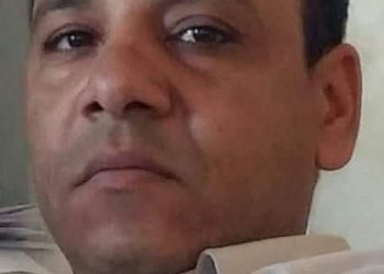 على بابِ حديقةٍ مجهولةٍ …