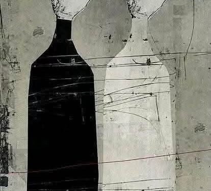 ونحن، الّذين لا نجيد الحزن، ولا البكاء.