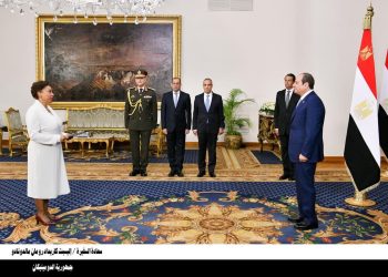 السيسى يتسلم اليوم أوراق إعتماد ثلاثة وعشرين سفيراً جديداً