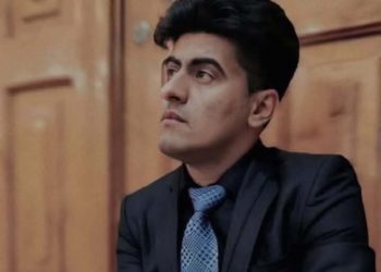 عباس علي يكتب: عيون غجرية