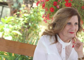 غوصٌ في الذّاتِ البشريّة