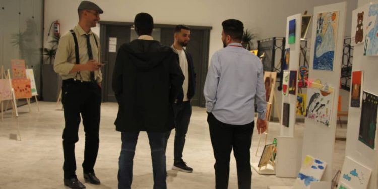 الأكاديمية الكندية تقيم المعرض الفني تحت شعار ” الفن رسالة والامل عنوانها” 