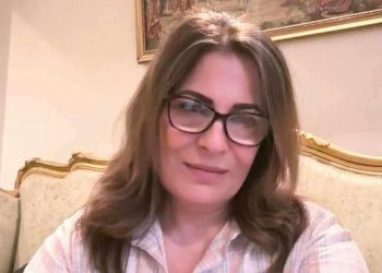 الورد الأزرق