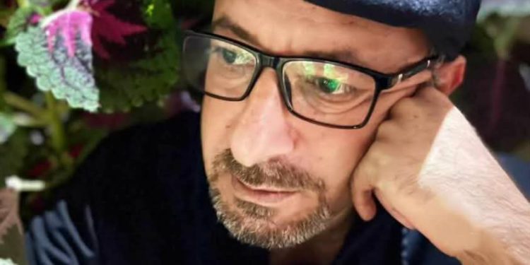 فَلَكٌ أَخِير …