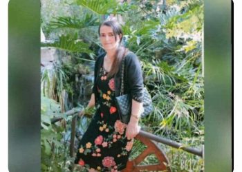 سويعاتُ المساءِ بها احتفاءٌ …