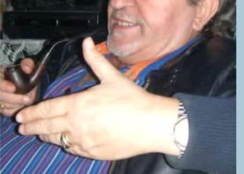 كَأَنِّـي زَمَـــان ..