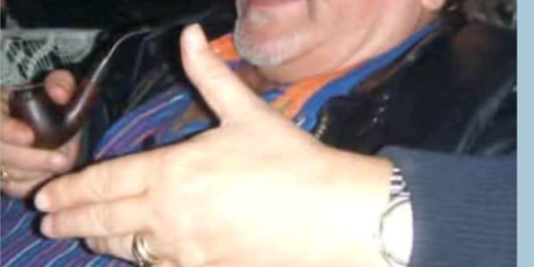 كَأَنِّـي زَمَـــان ..