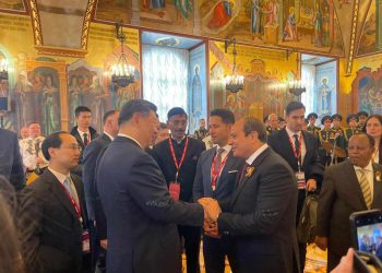 لقاء ودي بين الرئيس السيسي ورئيس الصين بروسيا الرواد نيوز.