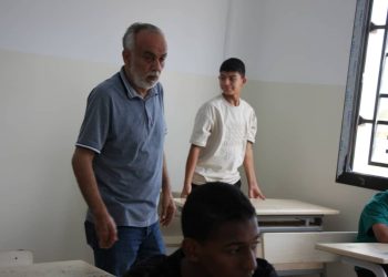 مدرسة خالد بن الوليد تجرى امتحانات تجريبيه لطلبة الشهادة الاعدادية