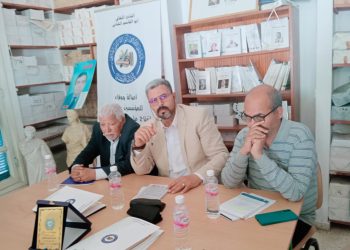 العنوان : ندوة الأديب الفنان وتكريم محسن بن هنية في نادي القصة بالوردية.