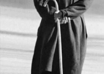 أسير نحو المجهول