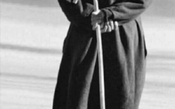 أسير نحو المجهول