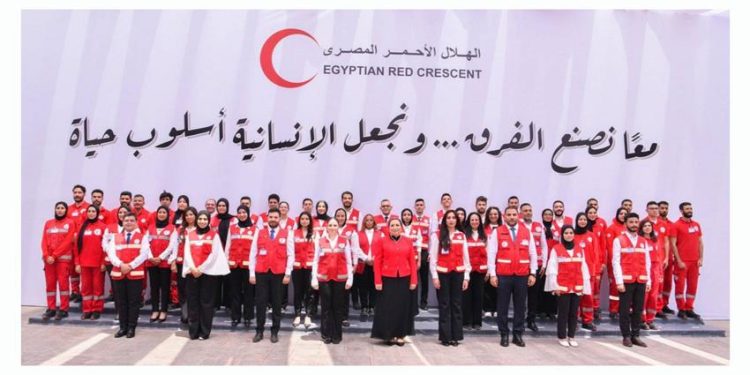 قرينة السيد الرئيس تعرب عن سعادتها بتولي الرئاسة الشرفية للهلال الأحمر المصري