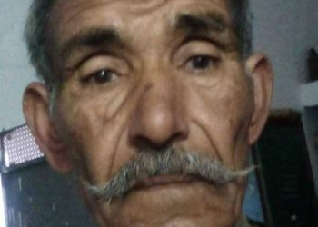 تمرّين بي …