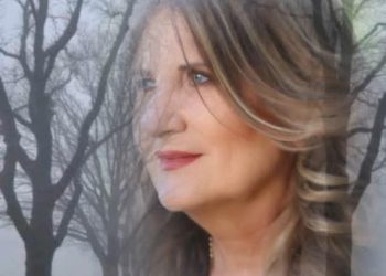 الحسناء تكتب مَن أنا ؟