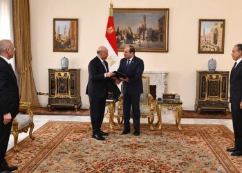 السيسى يستقبل اليوم الدكتور فؤاد حسين …
