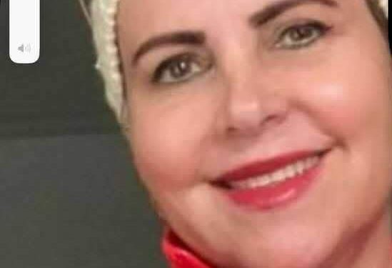 ألوّحُ للغريب …